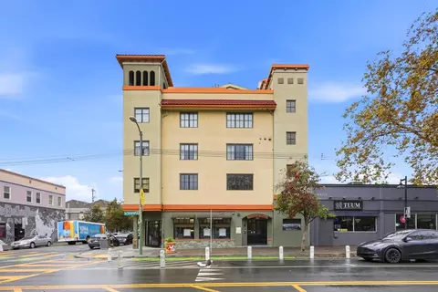 4811 Telegraph Ave 509, Oakland, CA 94609