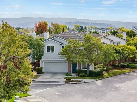 501 Osprey Dr, Redwood City, CA 94065