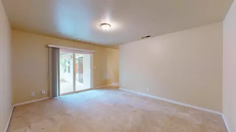 Living - 2525 Hampton Way, Turlock, CA 95382 photo 8 of 8