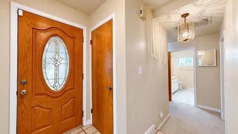 Entry Way - 2525 Hampton Way, Turlock, CA 95382 photo 5 of 6