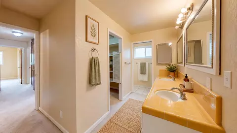 Bath - 2525 Hampton Way, Turlock, CA 95382 photo 6 of 6