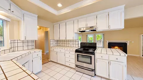 Kitchen - 2525 Hampton Way, Turlock, CA 95382 photo 2 of 9