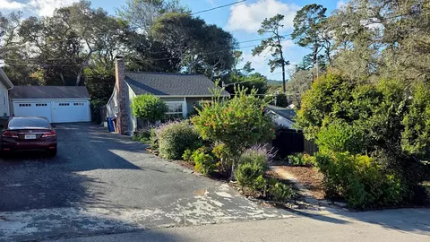 822 Fountain Ave, Monterey, CA 93940