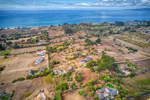 75 Crest Dr, La Selva Beach, CA 95076 photo 2