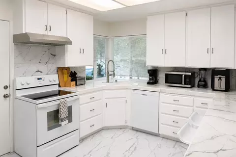 Kitchen - 191 Carpenter St, Carmel, CA 93921 photo 1 of 2