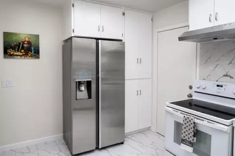 Kitchen - 191 Carpenter St, Carmel, CA 93921 photo 2 of 2