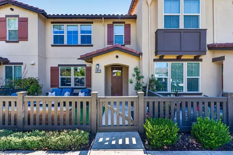 18077 Monterey Rd, Morgan Hill, CA 95037