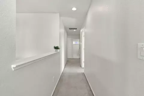 Entry Way - 985 Vista De Soledad, Soledad, CA 93960 photo 2 of 3