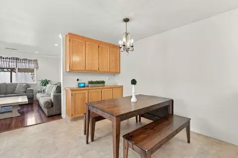 Dining - 985 Vista De Soledad, Soledad, CA 93960 photo 2 of 2