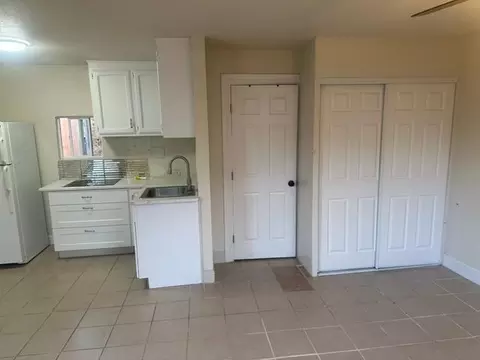 5009 Inland Ave, Modesto, CA 95357 photo 3
