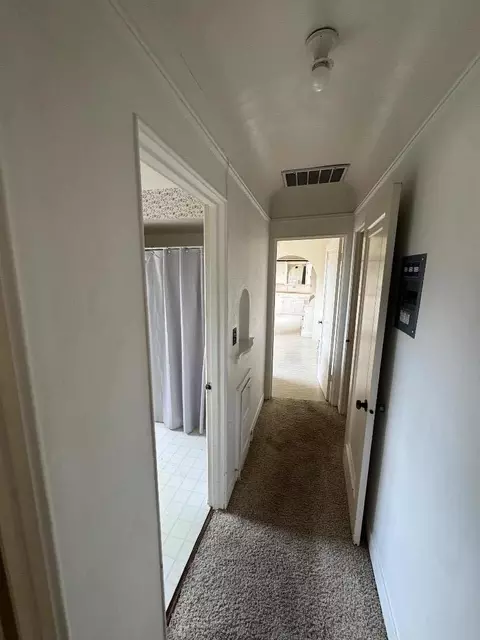 Entry Way - Pajaro St, Salinas, CA 93901 photo 2 of 3