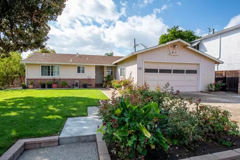 1547 Sunshadow Ln, San Jose, CA 95127