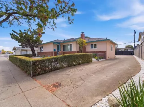 Shamrock Dr, Campbell, CA 95008 photo 3