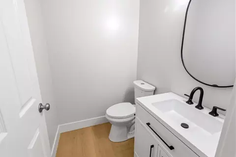Bath - Partridge St, Salinas, CA 93905 photo 1 of 5