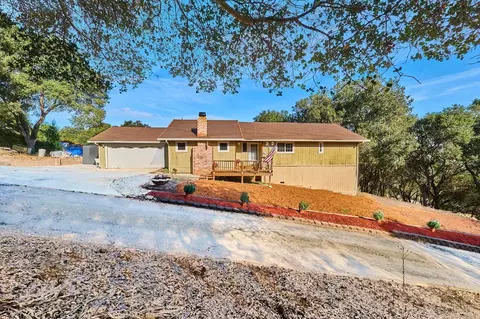 405 Carpenteria Rd, Aromas, CA 95004
