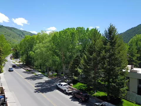 1020 E Cooper Avenue Aspen Co 81611 Ave, Aspen, CO 81611 photo 4