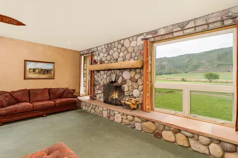 302 Apple Drive Basalt Co 81621 Dr, Basalt, CO 81621 photo 3