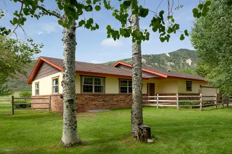 302 Apple Drive Basalt Co 81621 Dr, Basalt, CO 81621 photo 2
