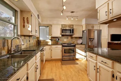 351 Apple Drive Basalt Co 81621 Dr, Basalt, CO 81621 photo 4