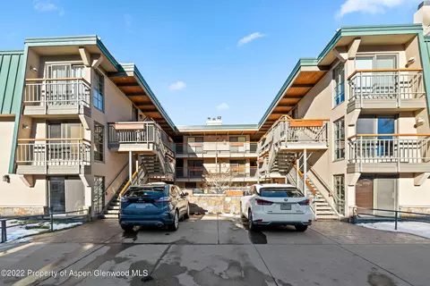 630 E Cooper Avenue Apt 17 Aspen Co 81611 Ave # 17, Aspen, CO 81611