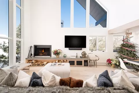 800 S Mill Street 304d Aspen Co 81611 St #304D, Aspen, CO 81611