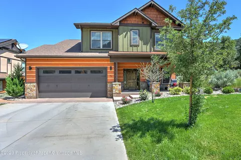 77 Cliffrose Way Glenwood Springs Co 81601 Way, Glenwood Springs, CO 81601