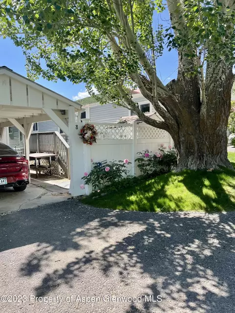 8 Bear Trail Aspen Co 81611 Trl, Aspen, CO 81611
