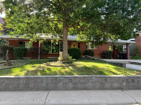 1618 Blake Avenue Glenwood Springs Co 81601 Ave, Glenwood Springs, CO 81601