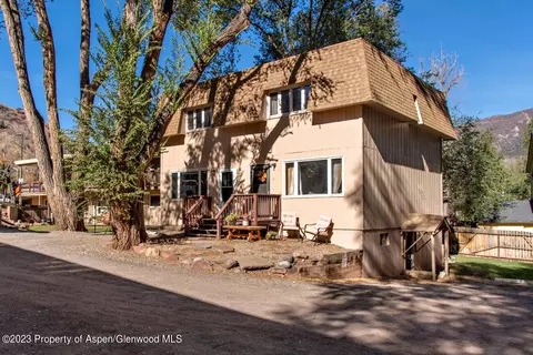 702 Midland Avenue Units Apt 1-14 Glenwood Springs Co 81601 Ave UNIT S 1-14, Glenwood Springs, CO 81601