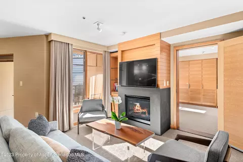 130 Wood Road 711713 Snowmass Village Co 81615 Rd #711/713, Snowmass Village, CO 81615