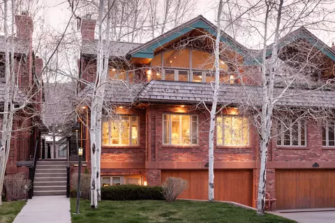 825 E Cooper Avenue Aspen Co 81611 Ave, Aspen, CO 81611