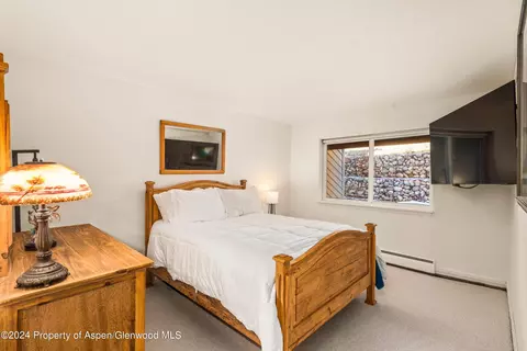Bedroom - 16 Pine Ridge Road Basalt Co 81621 Rd, Basalt, CO 81621 photo 7 of 9