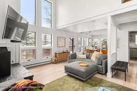 47 Valley View Road B Snowmass Village Co 81615 Rd #B, Snowmass Village, CO 81615