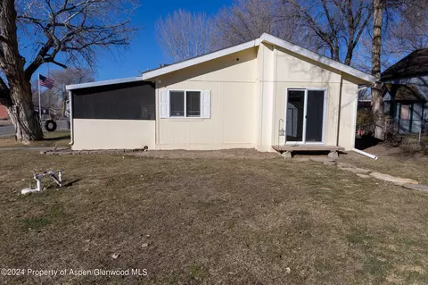 Exterior - 230 W 5th Street De Beque Co 81630 St, De Beque, CO 81630 photo 4 of 13