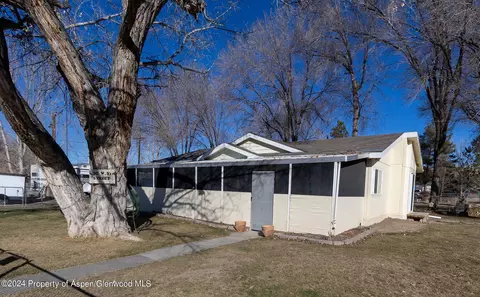 Exterior - 230 W 5th Street De Beque Co 81630 St, De Beque, CO 81630 photo 2 of 13