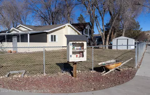 Exterior - 230 W 5th Street De Beque Co 81630 St, De Beque, CO 81630 photo 7 of 13