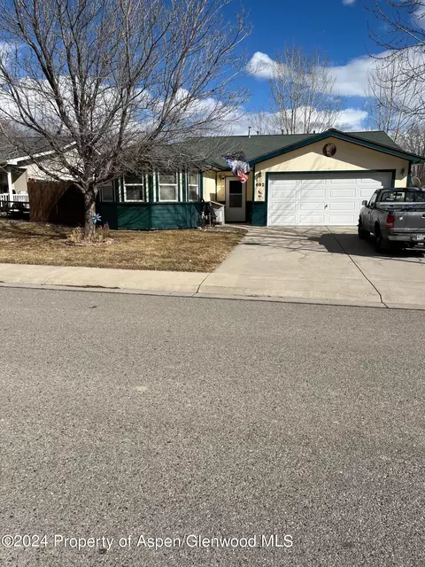 662 Evergreen Road Silt Co 81652 Rd, Silt, CO 81652