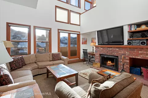 425 Wood Road Unit 56 Snowmass Village Co 81615 Rd UNIT 56, Snowmass Village, CO 81615