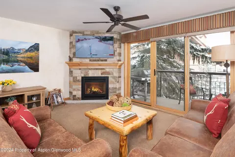 400 Wood Road 2215 Snowmass Village Co 81615 #2215, Snowmass Village, CO 81615