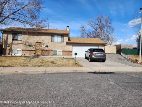3010 Gunnison Way Grand Junction Co 81504 Way, Grand Junction, CO 81504