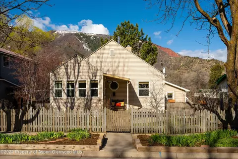 1125 Cooper Avenue Glenwood Springs Co 81601 Ave, Glenwood Springs, CO 81601