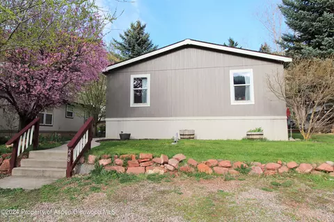 2307 154 County Road Space 28 Glenwood Springs Co 81601 Rd #SPACE 28, Glenwood Springs, CO 81601