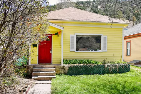824 Palmer Avenue Glenwood Springs Co 81601 Ave, Glenwood Springs, CO 81601