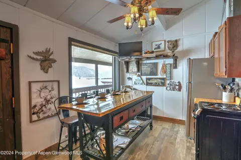 11101 County Road 117 5a Glenwood Springs Co 81601 #5A, Glenwood Springs, CO 81601