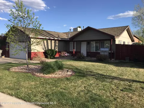 413 W Richard Avenue Silt Co 81652 Ave, Silt, CO 81652