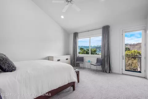 Bedroom - 781 Hillcrest Drive Basalt Co 81621 Dr, Basalt, CO 81621 photo 7 of 10