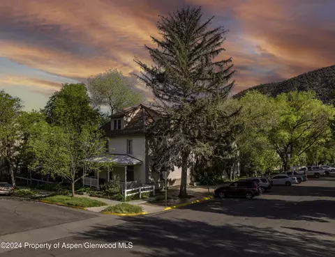 515 8th Street Glenwood Springs Co 81601 St, Glenwood Springs, CO 81601