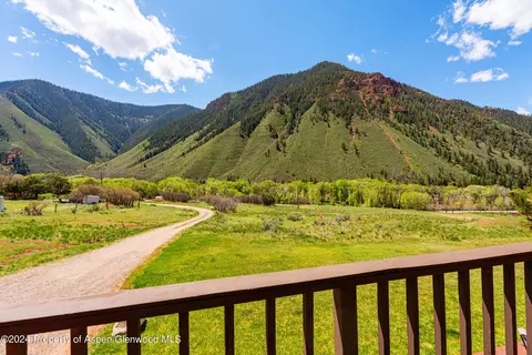 Exterior - 299 Knight Road Basalt Co 81621 Rd, Basalt, CO 81621 photo 3 of 9