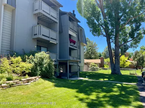 1527 Blake Avenue Unit 206 Glenwood Springs Co 81601 Ave UNIT 206, Glenwood Springs, CO 81601