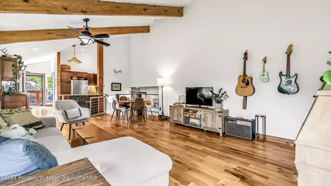 2503 Cisar Court 2f Glenwood Springs Co 81601 Ct #2F, Glenwood Springs, CO 81601